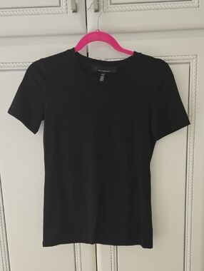 White House Black Market Black Short-Sleeve Crewneck Tee